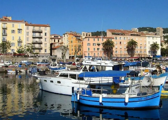 Ugliastru Porticcio 公寓 *